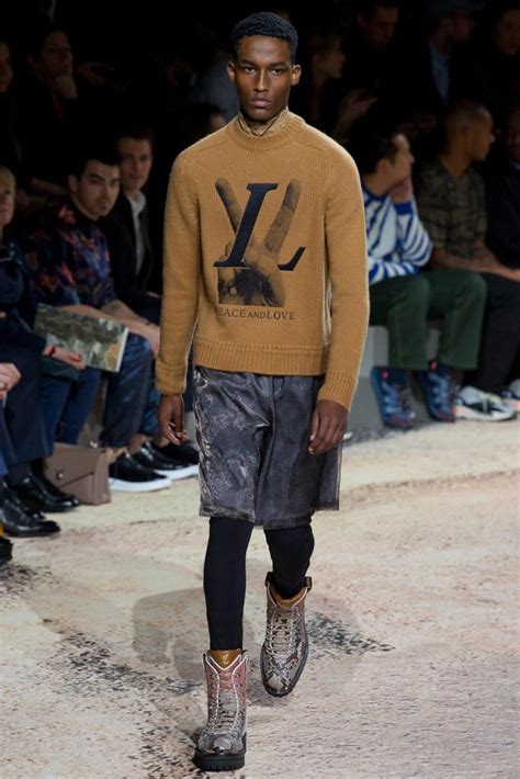 kim jones louis vuitton model|kim jones paris show.